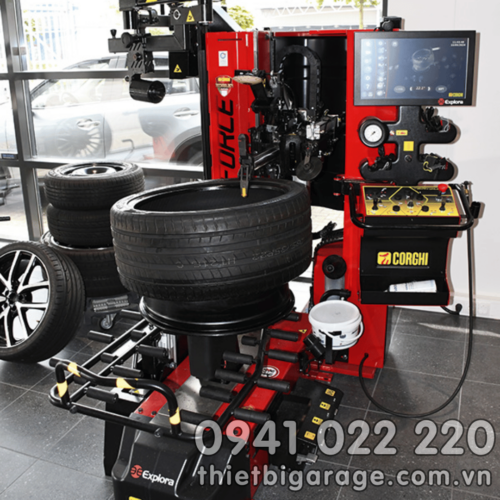 Máy ra vào lốp điều khiển tự động ARTIGLIO MASTER FORCE (Corghi) – Giải pháp thông minh cho garage ô tô